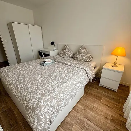 Apartment Elegant With Private Parking, Close To Paris
