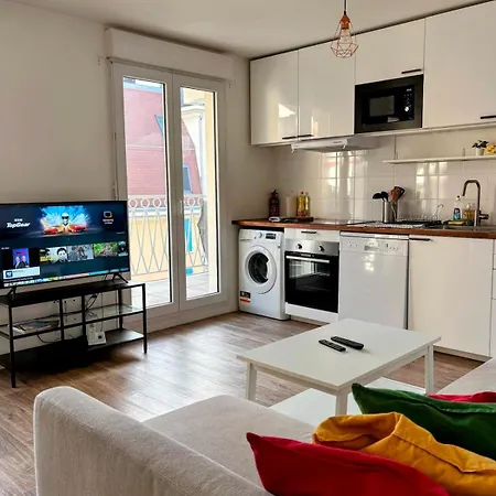 Apartment Elegant With Private Parking, Close To Paris *